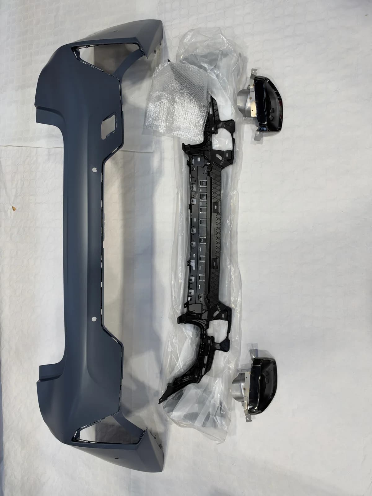BMW G20 Rear end, catalogue photo 1
